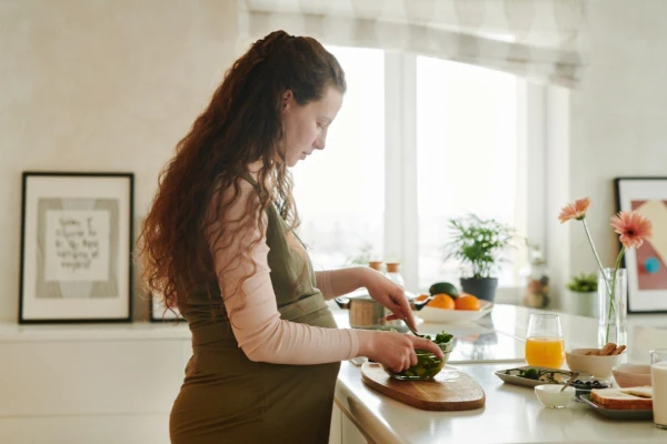 Dieta w ciąży - jak jeść, żeby dziecko dobrze się rozwijało?