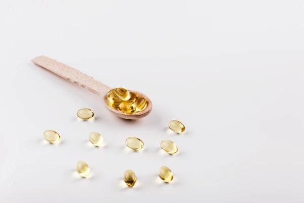 Ile omega-3 dziennie przyjmować? Dawkowanie