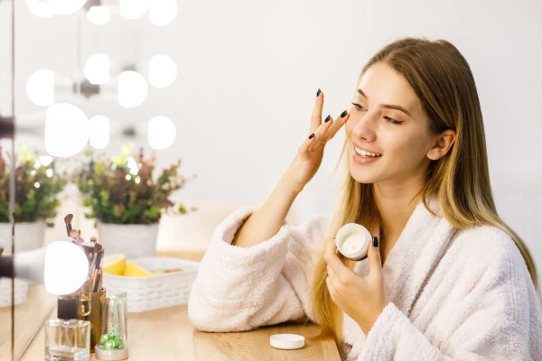 Skin cycling – dermatologiczny trend na zdrową skórę krok po kroku