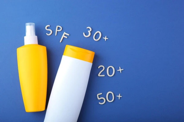 SPF w sprayu - jaki wybrać?