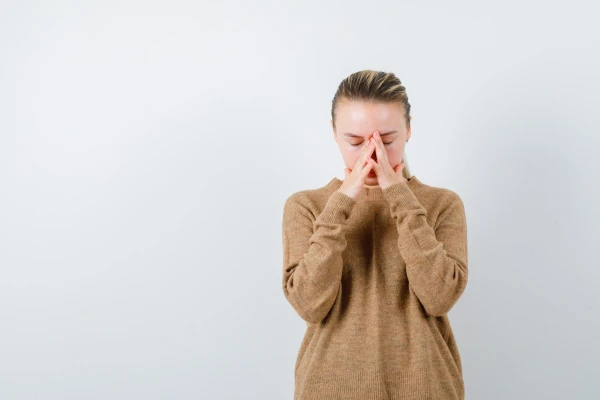 Zatkany nos bez kataru – o czym może świadczyć? | Lek24 Blog