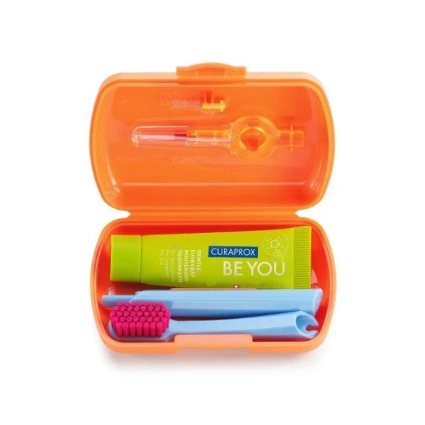 Curaprox Travel Set Orange, zestaw podróżny, szczoteczka CS5460 + pasta jabłkowa, 10ml + szczoteczki międzyzębowe, 2 sztuki, 1 zestaw