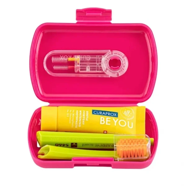Curaprox Travel Set Red, zestaw podróżny, szczoteczka CS5460 + pasta grejpfrut+bergamotka, 10ml + szczoteczki międzyzębowe, 2 sztuki, 1 zestaw