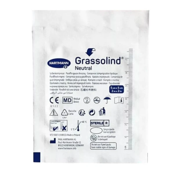 Opatrunek z maścią, Grassolind Neutral, jałowy, 5cmx5cm, 1 sztuka