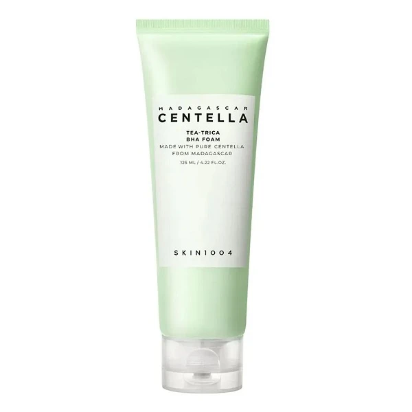 Skin1004, Madagascar Centella Tea-trica BHA, oczyszczająca pianka do mycia twarzy, z olejkiem z drzewa herbacianego, 125ml